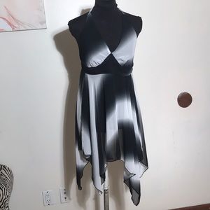 Rave sleeveless halter top size s